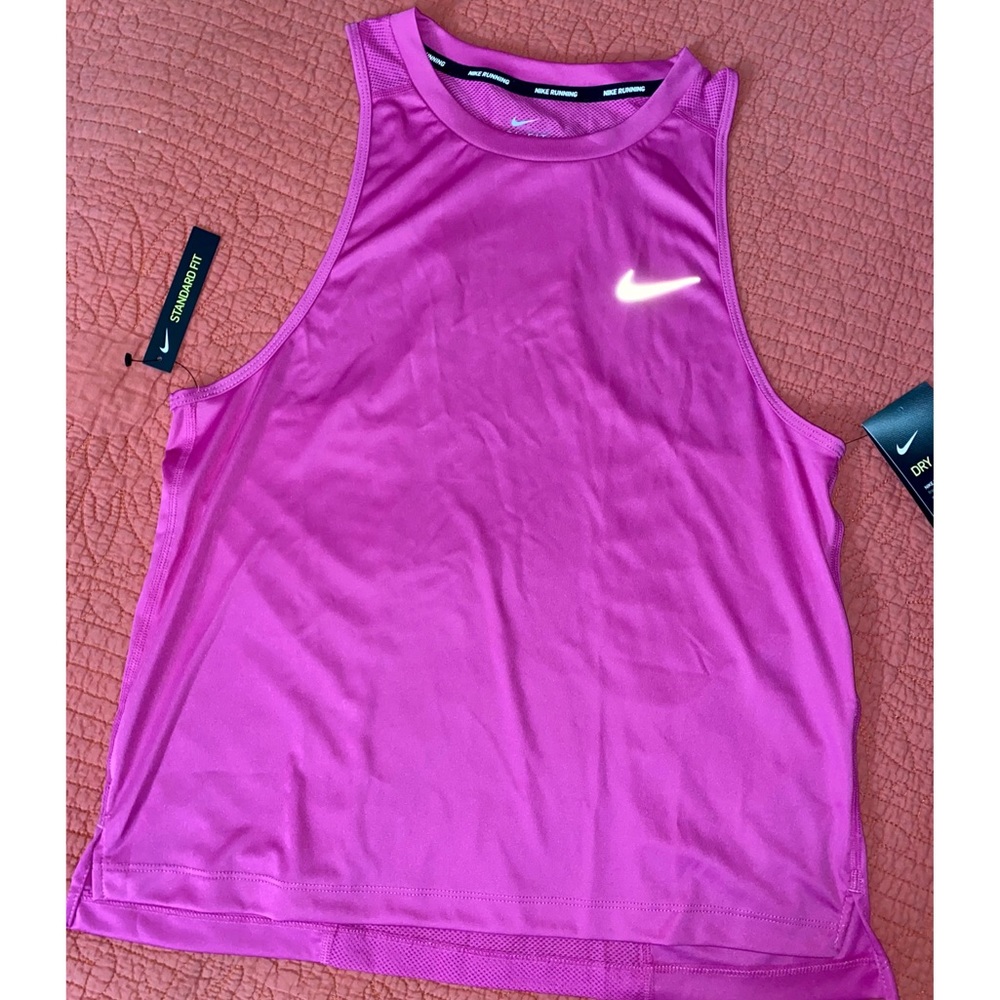 Women’s Nike Dri-Fit Sleeveless Sportswear Tank.